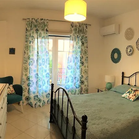 Charm T2 Al With Big Terrace * Албуфейра